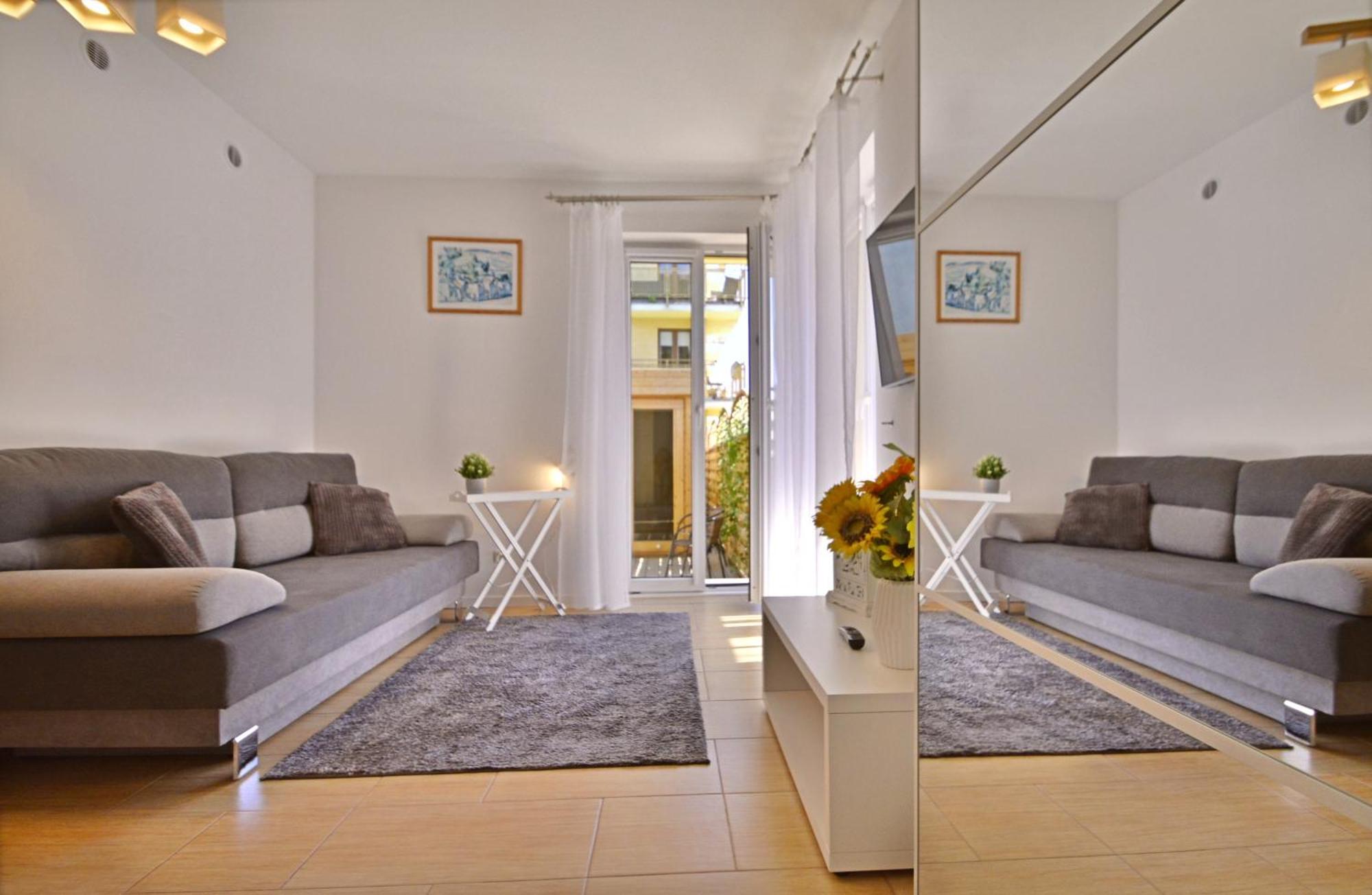 Bryza Apartment